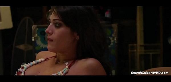  Lizzy Caplan in Frankie Boom 2012